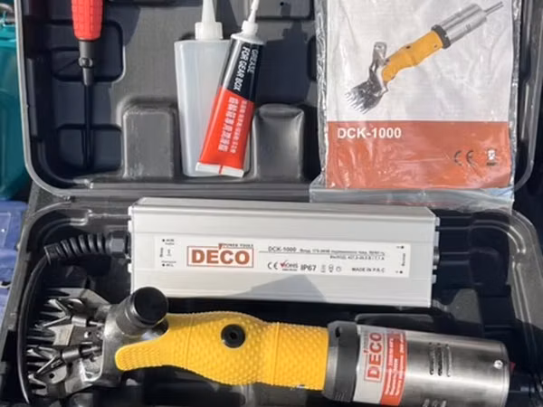 Машинка для стрижки овец DECO DCK-1000 в кейсе. Особенности: -