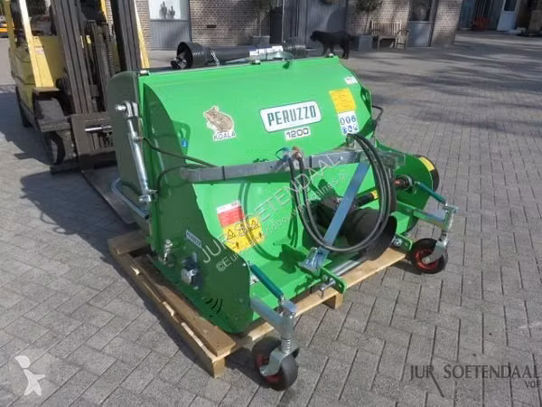 Cositoare cu buncher pentru colectare model Peruzzo Koala 1200 profesional
