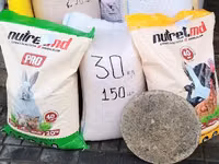 Vind korm pentru - pui; kurkani; rațe; boboci!! — photo 3