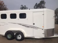 Trails West 2026 Manufacturing 3 Horse BP Horse Trailer — الصورة 1
