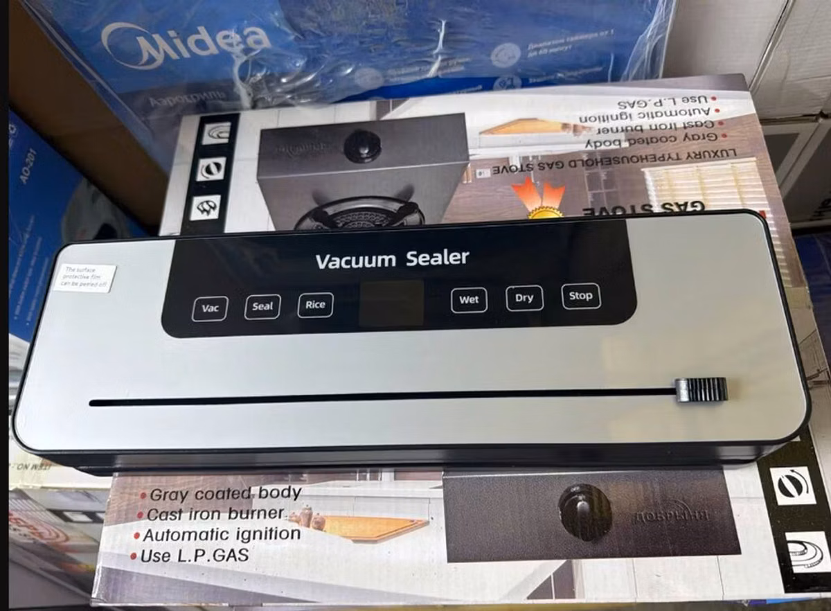 Вакууматор Vacuum Sealer — настольный прибор для упаковки продуктов в