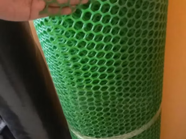Chicken Plastic Mesh 1mx25m